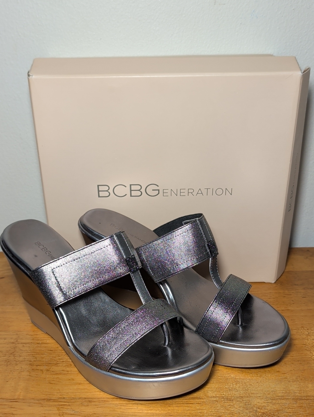 BCBGeneration Quintin Wedge Sandal Anthracite Metallic Gray Women's Size 8.5